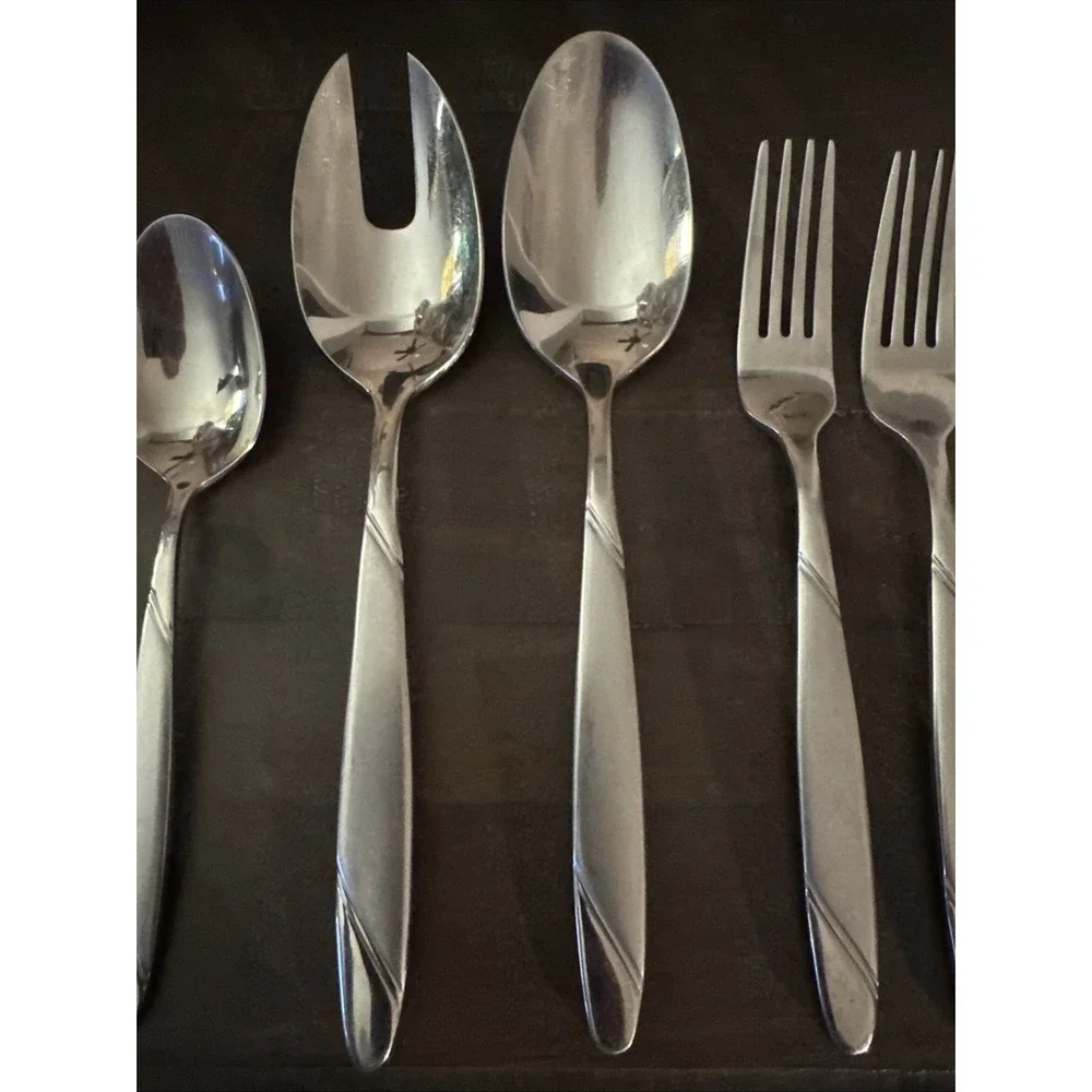 Oneida RISOTTO‎ Stainless Glossy & Frosted 18/10 Silverware 7 Pc Assorted